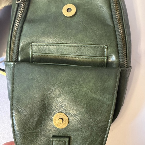 Sling Bag PU Leather Small
Crossbody Backpack
Multipurpose Chest Bag Women - Picture 3 of 11